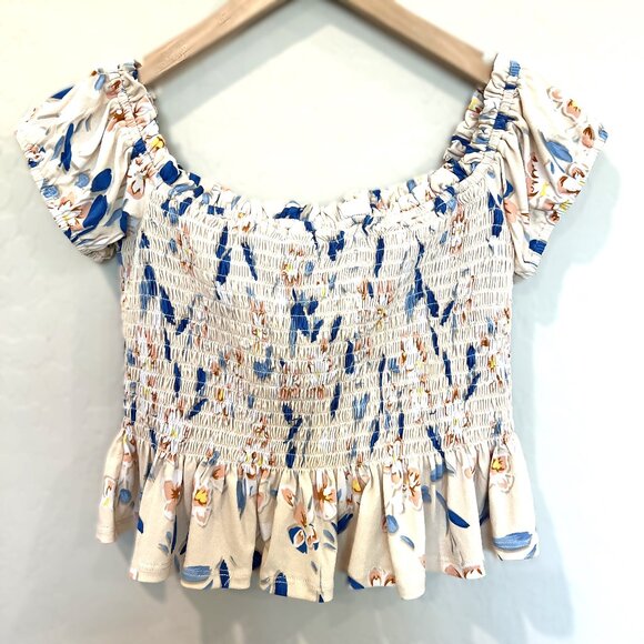 NWT BCBGENERATION BCBG Floral Smocked Off the Shoulder Top Size: Small - Picture 5 of 9